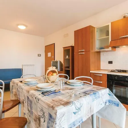 13/a Int.12 Apartment *